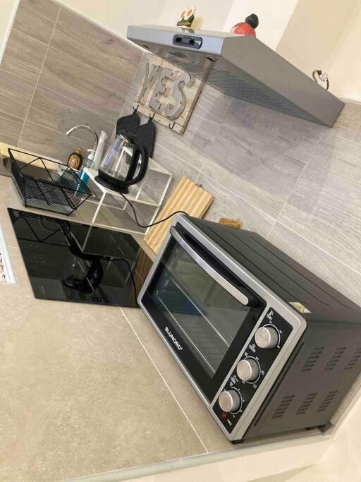 Center And Station Apartment Бари Екстериор снимка