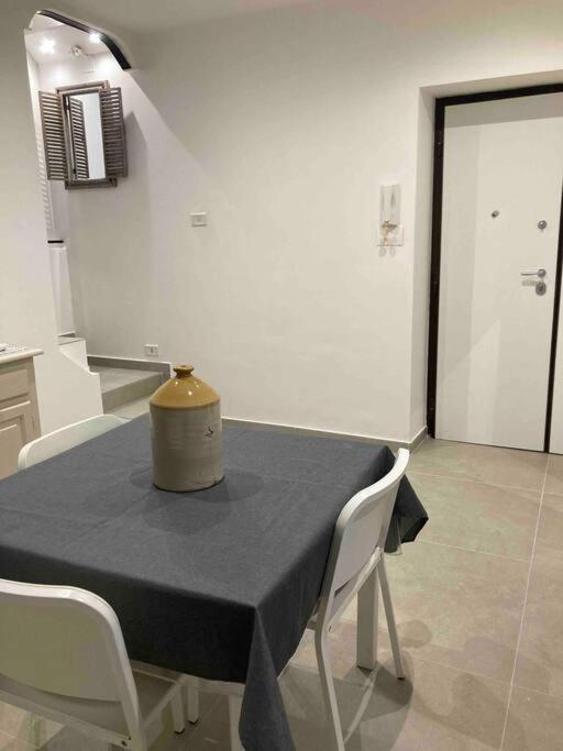 Center And Station Apartment Бари Екстериор снимка